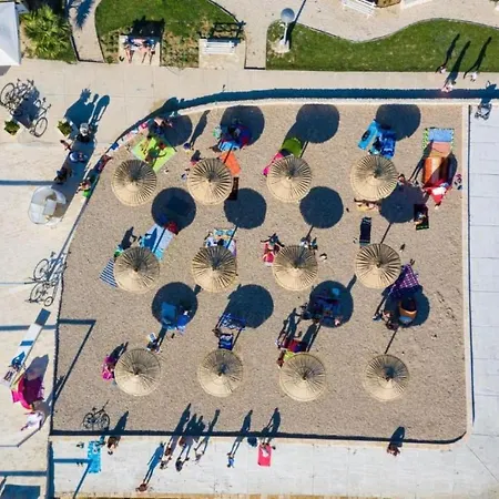 Romantische Mit Pool Und Sauna- In Strandnaehe By Interhome Feriehus Privlaka (Zadar)