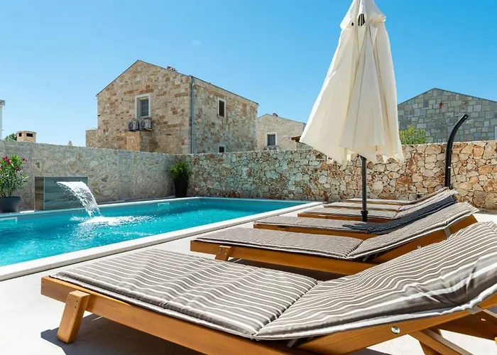 Feriehus Romantische Mit Pool Und Sauna- In Strandnaehe By Interhome Privlaka (Zadar)