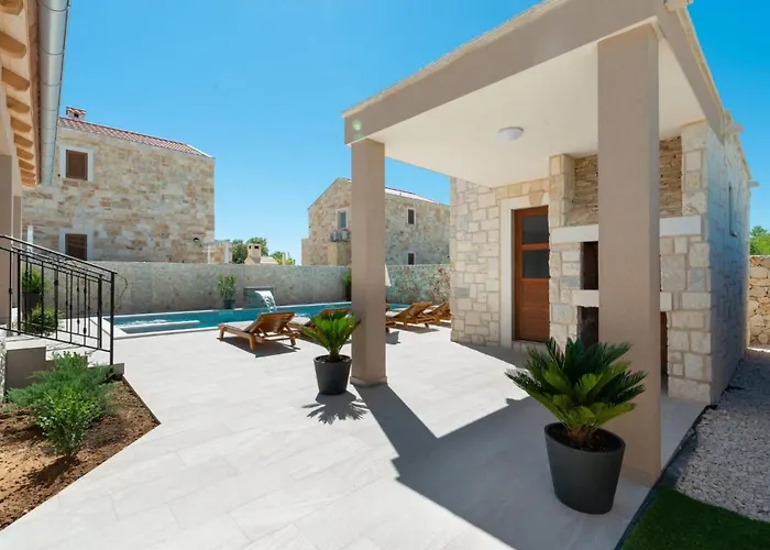 Feriehus Romantische Mit Pool Und Sauna- In Strandnaehe By Interhome *