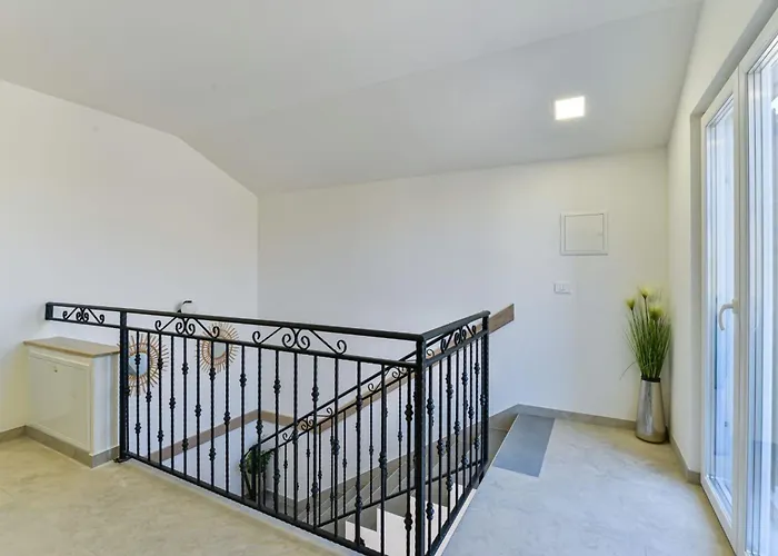 Feriehus Romantische Mit Pool Und Sauna- In Strandnaehe By Interhome *