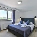 Romantische Mit Pool Und Sauna- In Strandnaehe By Interhome