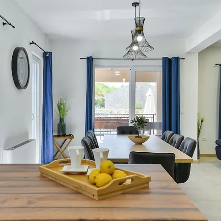 Romantische Mit Pool Und Sauna- In Strandnaehe By Interhome Casa vacanze *
