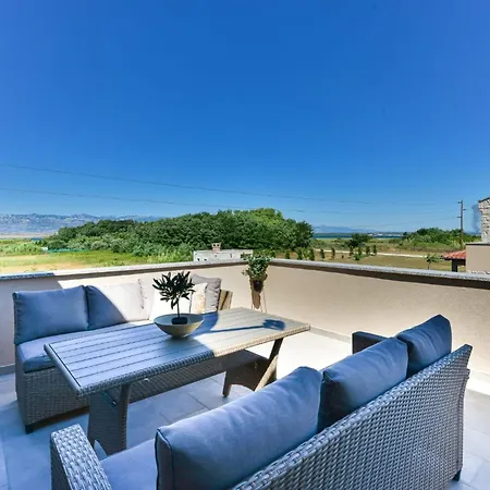 Romantische Mit Pool Und Sauna- In Strandnaehe By Interhome * Privlaka (Zadar)
