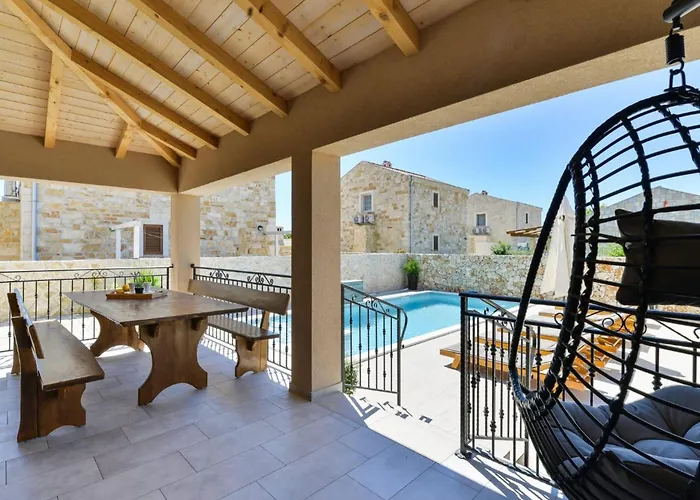 Romantische Mit Pool Und Sauna- In Strandnaehe By Interhome Vakantiehuis Privlaka (Zadar)