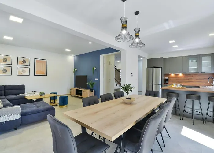 Romantische Mit Pool Und Sauna- In Strandnaehe By Interhome Vakantiehuis