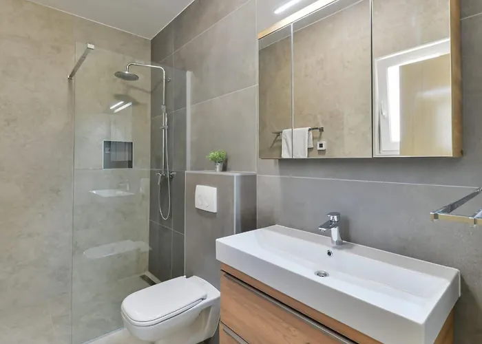 Romantische Mit Pool Und Sauna- In Strandnaehe By Interhome * Privlaka (Zadar)