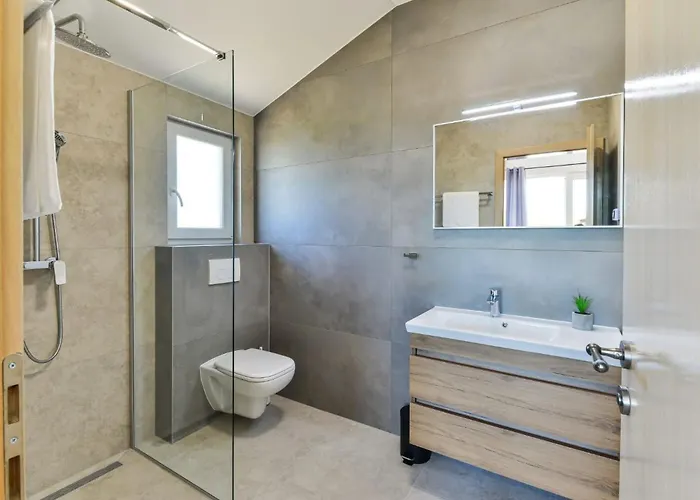 Romantische Mit Pool Und Sauna- In Strandnaehe By Interhome *