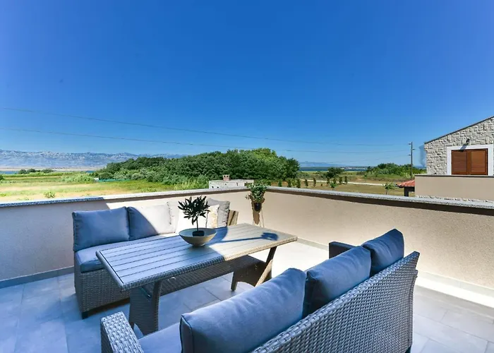 Romantische Mit Pool Und Sauna- In Strandnaehe By Interhome * Privlaka (Zadar)